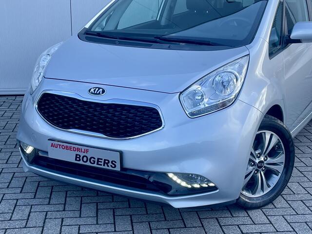 KIA VENGA 1.4 CVVT Summer Edition Navigatie, Schuifdak, Airco, Cruise Control, Trekhaak, 16"Lm, Achteruitrijcamera