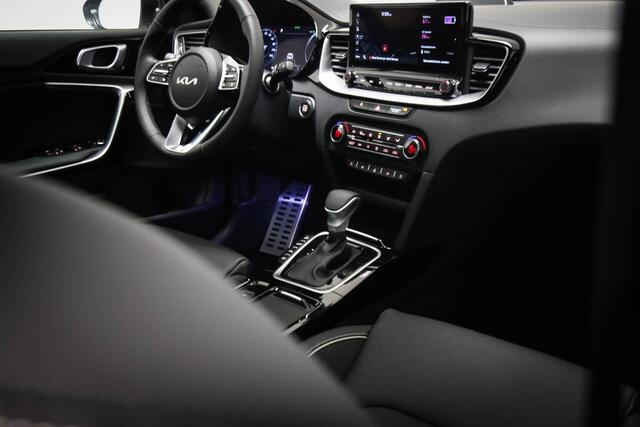 KIA Xceed 1.6 GDi PHEV ExecutiveLine | PANORAMADAK | STOELKOELING | STUURWIELVERWARMING | ACC | DRAADLOZE LADER | CAMERA | 18"