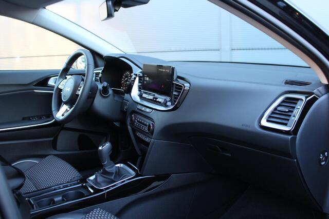 KIA Xceed 1.0 T-GDi DynamicPlusLine | Stoel/Stuurwielverwarming | Navigatie | Parkeercamera | Climate control