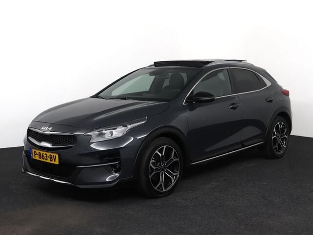 KIA Xceed 1.5 T-GDI MHEV Black Edition utomaat - glazen schuif-/kanteldak - Cruise control adaptief - Navigatie - Fabrieksgarantie tot 02-2029