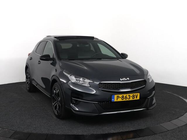 KIA Xceed 1.5 T-GDI MHEV Black Edition utomaat - glazen schuif-/kanteldak - Cruise control adaptief - Navigatie - Fabrieksgarantie tot 02-2029