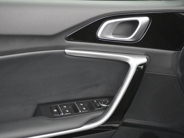 KIA Xceed 1.6 GDi PHEV Navigatie | Keyless | Stoelverwarming |