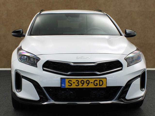KIA Xceed 1.0 T-GDi GT-Line First Edition - ORIGINEEL NEDERLANDSE AUTO - NAVIGATIE - PARKEERSENSOREN VOOR EN ACHTER - CAMERA - VOORSTOELEN VERWARMD - STUUR VERWARMD - 18 INCH LICHT METALEN VELGEN - CLIMATE CONTROL - DIGITAAL DASHBOARD