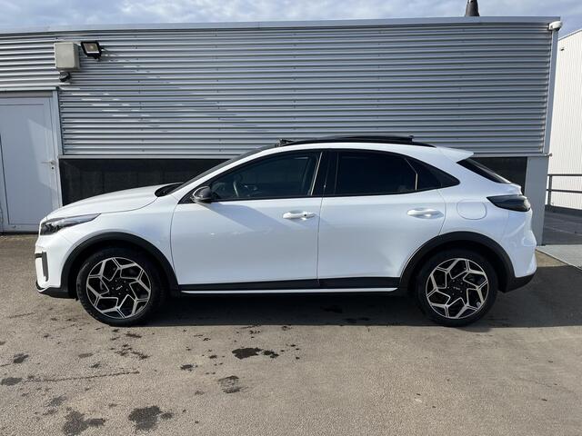 KIA Xceed 1.5 T-GDi GT-Line Schuif/kanteldak, Navigatie, Dodehoekdetectie, Stoel- & Stuurwielverwarming, Nieuw geleverd, Dealeronderhouden, BTW-auto, Elek. achterklep, LED,