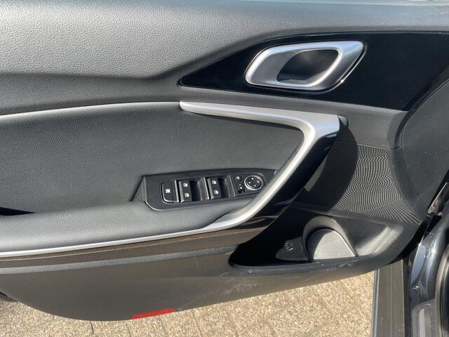 KIA Xceed 1.6 GDi PHEV DynamicPlusLine | Trekhaak | Schuifdak | Elektr. klep