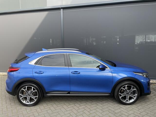 KIA Xceed 1.0 T-GDi DynamicPlusLine Climate control - Cruise control - Park. sensoren A - Navi full map - A-uitrijcamera - MFL-Stuurwiel - Led verlichting - Mistlampen - LMV 18" - Spiegels E-V+VW - V-Stoelen VW - Bluetooth