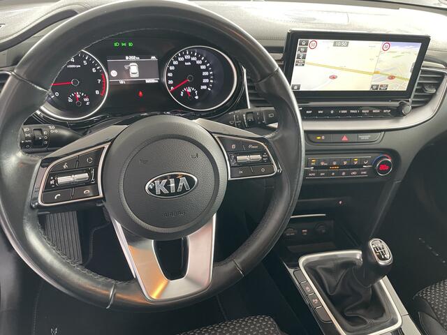 KIA Xceed 1.0 T-GDi DynamicPlusLine Climate control - Cruise control - Park. sensoren A - Navi full map - A-uitrijcamera - MFL-Stuurwiel - Led verlichting - Mistlampen - LMV 18" - Spiegels E-V+VW - V-Stoelen VW - Bluetooth