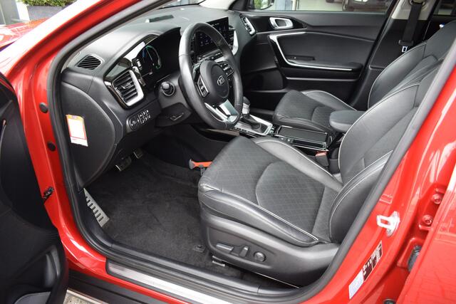KIA Xceed 1.6 GDi Plugin-Hybrid/PHEV ExecutiveLine DCT6/Autom. ECC Cr.Control-Adapt. Navi+Camera+BT Pano-dak Leder+Verw. 18"LMV Trekhaak Tot 10Jr. Kia-Garantie