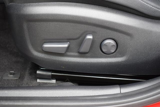 KIA Xceed 1.6 GDi Plugin-Hybrid/PHEV ExecutiveLine DCT6/Autom. ECC Cr.Control-Adapt. Navi+Camera+BT Pano-dak Leder+Verw. 18"LMV Trekhaak Tot 10Jr. Kia-Garantie
