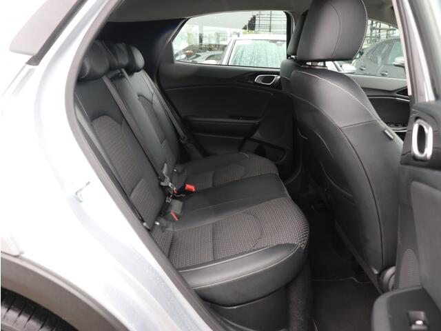 KIA Xceed 1.6 GDi PHEV DynamicLine I Trekhaak I Navi I Half-leder I Keyles