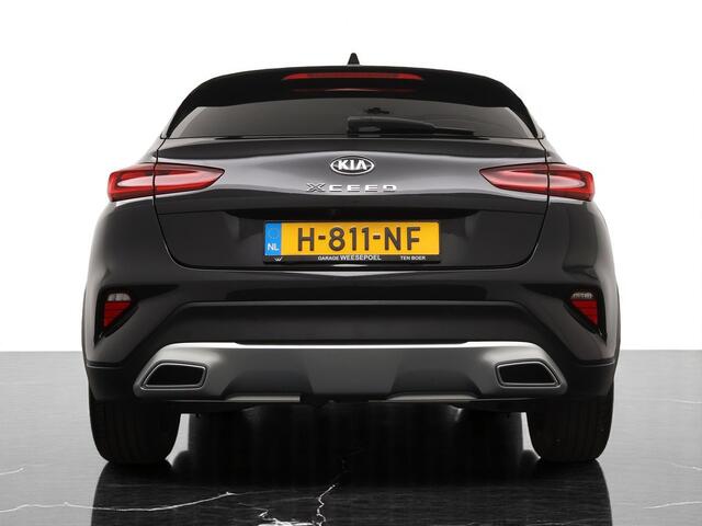 KIA Xceed 1.4 T-GDi DynamicPlusLine Black Edition 141PK - Panoramadak - 18 inch LM velgen - Navigatie - Afneembare trekhaak - Fabrieksgarantie tot 05-2027