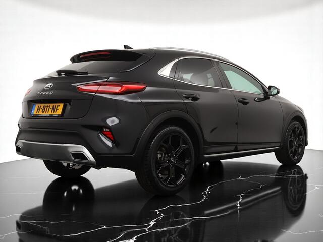 KIA Xceed 1.4 T-GDi DynamicPlusLine Black Edition 141PK - Panoramadak - 18 inch LM velgen - Navigatie - Afneembare trekhaak - Fabrieksgarantie tot 05-2027