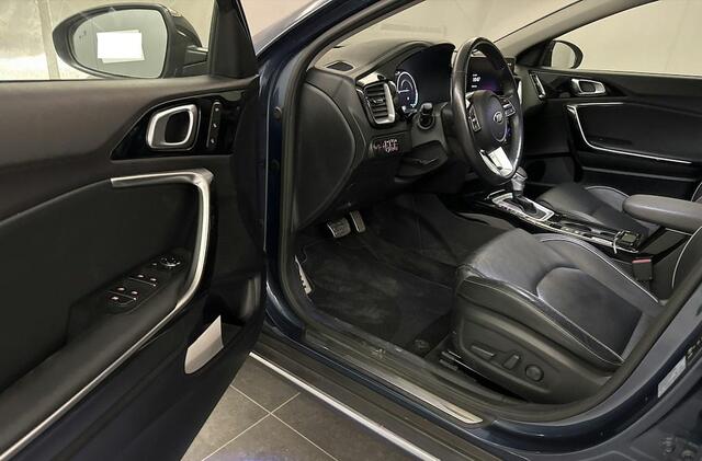 KIA Xceed 1.6 GDi PHEV ExecutiveLine FULL OPTION | Schuifdak, Stoel ventilatie, Elektr. stoel, Dodehoekherkenning, Elekr. achterklep, 18 inch velgen, 1e eigenaar, dealer onderhouden, fabrieksgarantie!