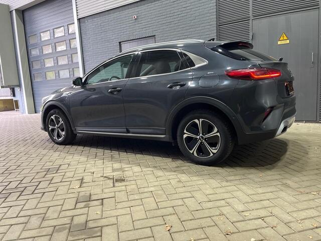 KIA Xceed 1.6 GDi PHEV DynamicPlusLine | Panoramadak/schuif/kanteldak | ACC | BLIS | Stoelverwarming+Ventilatie | Stuurverwarming | Leder
