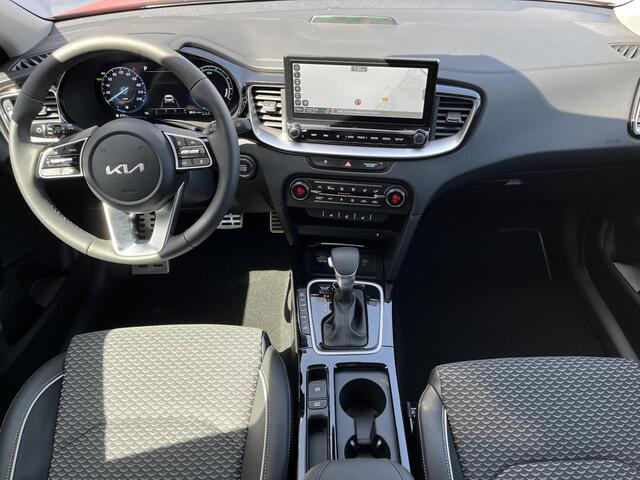 KIA Xceed 1.6 GDi PHEV DynamicPlusLine / NIEUW uit voorraad leverbaar! / Achteruitrij Camera / Stuur- en Stoelverwarming voor en achter / Adaptieve Cruise Control / Apple Carplay & Android Auto / Navigatie full map / Keyless Entry & Start / Parkeersensoren voor en 