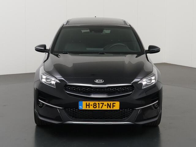 KIA Xceed 1.4 T-GDi ExecutiveLine | Panoramadak | Lederen Bekleding | Stoelventilatie | Elektrisch verstelb. bestuurdersstoel met geheugen | Stoel/Stuurwielverwarming