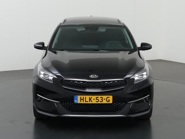 KIA Xceed 1.6 GDi PHEV ExecutiveLine | Panoramadak | Lederen Bekleding | Stoelventilatie | Elektrisch verstelb. bestuurdersstoel met geheugen | Stoel/Stuurwielverwarming