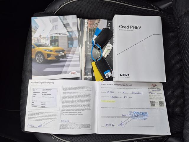 KIA Xceed 1.6 GDi PHEV Plug-in ExecutiveLine Automaat / Apple Carplay Android Auto / Stuur- en Stoelverwarming / Adaptief CC / Elektrische achterklep / Stoelventilatie voor / Keyless Entry/Start /