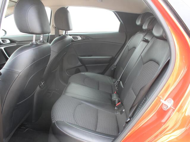 KIA Xceed 1.6 GDi PHEV DynamicLine / Navigatie + Apple Carplay/Android Auto / Climate Control / Cruise Control / Achteruitrijcamera / Keyless Entry & Start /