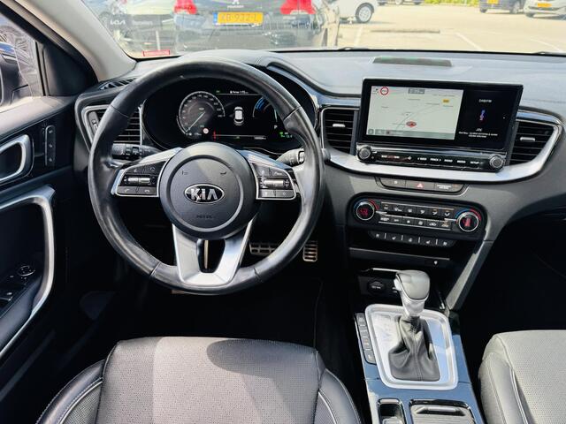 KIA Xceed 1.6 GDi PHEV ExecutiveLine Trekhaak | All seasons | Panoramadak