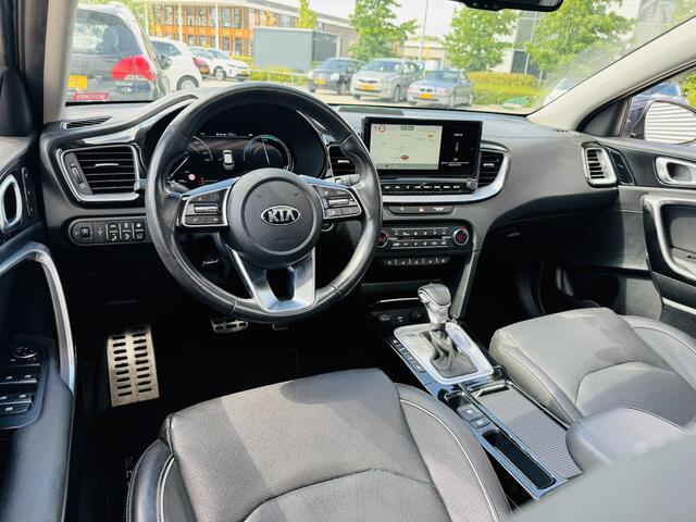KIA Xceed 1.6 GDi PHEV ExecutiveLine Trekhaak | All seasons | Panoramadak