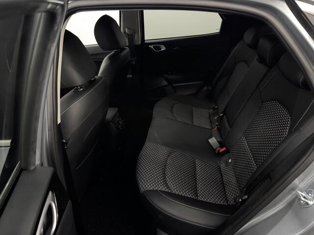 KIA Xceed 1.6 GDi PHEV DynamicLine Half leder, Camera, Apple carplay, Keyless start, Cruise control, Rijstrook correctie, 7 jaar garantie