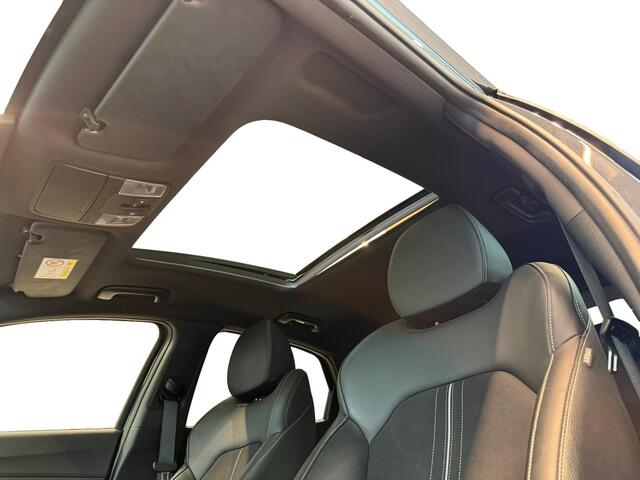 KIA Xceed 1.6 T-GDi Black Edition | trekhaak| Navi | Pano schuifdak | stoel/stuurverwarming| Multimedia|