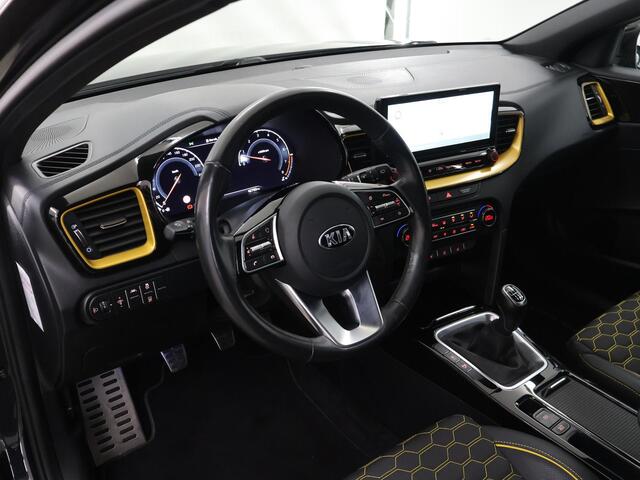 KIA Xceed 1.4 T-GDi DynamicPlusLine | Trekhaak | Panoramadak | Stoel/Stuurwielverwarming | Keyless | Climate Control |