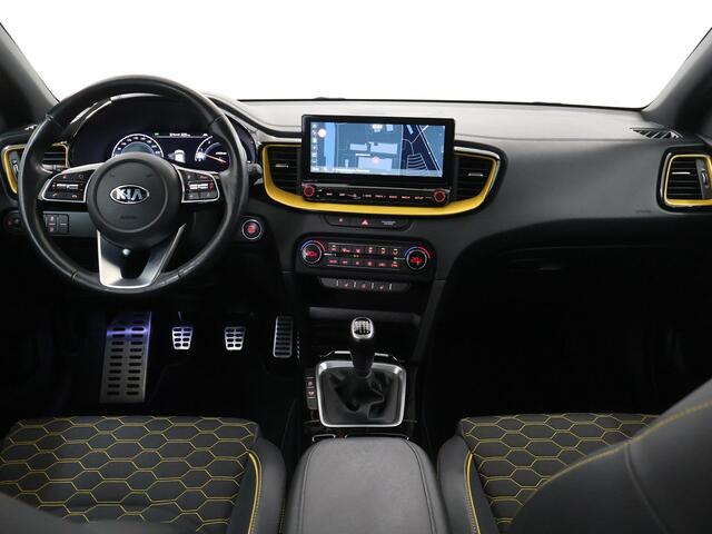 KIA Xceed 1.4 T-GDi DynamicPlusLine | Trekhaak | Panoramadak | Stoel/Stuurwielverwarming | Keyless | Climate Control |