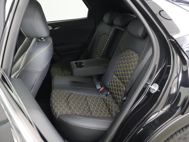 KIA Xceed 1.4 T-GDi DynamicPlusLine | Trekhaak | Panoramadak | Stoel/Stuurwielverwarming | Keyless | Climate Control |