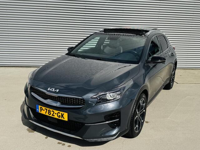 KIA Xceed 1.5 T-GDI MHEV Black Edition NL-Dealerauto ! | Sunroof | 18 inch | Electr. Achterklep !