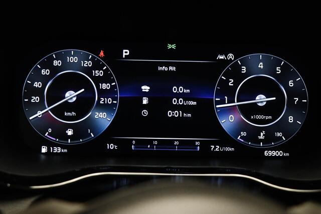 KIA Xceed 1.5 T-GDi GT-Line First Edition | PANORAMADAK | STUURVERWARMING | DAB | APPLE | CAMERA | TREKHAAK