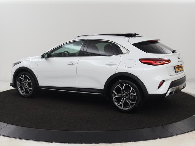 KIA Xceed 1.6 GDi PHEV ExecutiveLine | Panoramadak | Stoelventilatie | Leder | Adaptive cruise | Camera | Memory | Achterbankverwarming | Full LED | Keyless | Stuurverwarming | Navigatie | Plug In