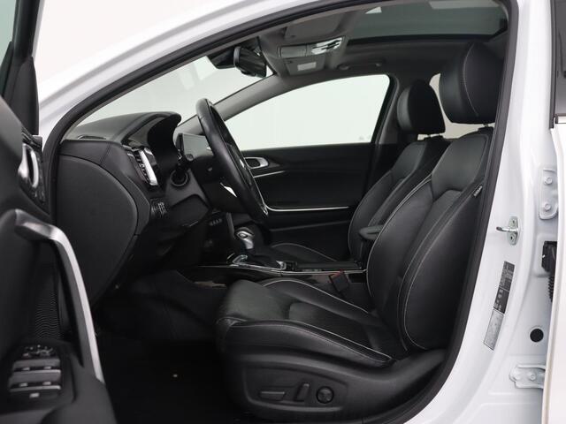 KIA Xceed 1.6 GDi PHEV ExecutiveLine | Panoramadak | Stoelventilatie | Leder | Adaptive cruise | Camera | Memory | Achterbankverwarming | Full LED | Keyless | Stuurverwarming | Navigatie | Plug In
