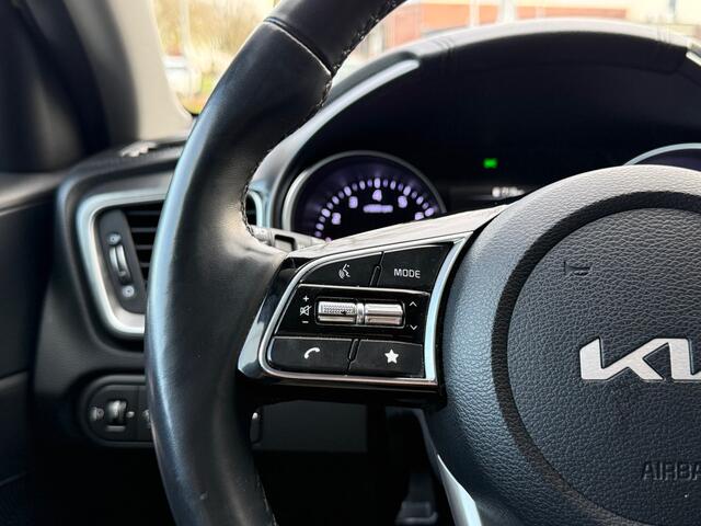 KIA Xceed BWJ 2023 | 1.0T 120PK ComfortLine | CLIMA | CAMERA A | STOELVERW | STUURWIELVERW | CARPLAY | NAVI | LICHTMETAAL |