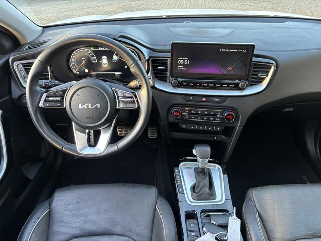 KIA Xceed 1.5 T-GDI MHEV ExecutiveLine / Panoramadak / Navi / Lederen bekleding / Applecarplay/AndroidAuto /