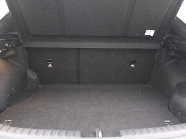 KIA Xceed 1.6 GDi PHEV Dynamicplusline 141PK DCT6 SOH 100%, Pano-Schuifdak, Trekhaak, 18" LM Velgen, Achteruitrijcamera, Side assist, Stuur/stoelverwarming, Elek. achterklep, Adaptieve Cruise