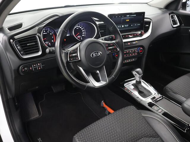 KIA Xceed 1.5 T-GDI MHEV DynamicPlusLine | Navigatiesysteem | Stoel/Stuurwielverwarming | Parkeercamera | Climate control | Apple/Android CarPlay