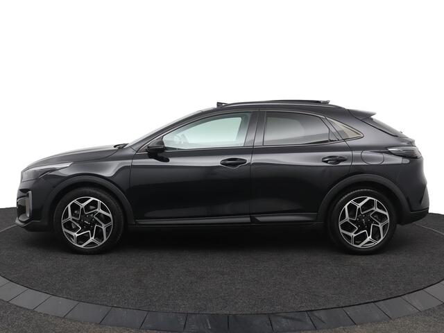 KIA Xceed 1.5 T-GDi GT-Line - Panorama dak - Stoel/Stuur verwarming - Navigatie - Climate Control - Achteruitrijcamera - Elektrische Achterklep - Fabrieksgarantie tot 03-2031