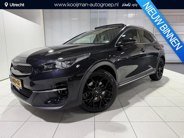 KIA Xceed 1.5 T-GDI MHEV Black Edition Automaat, Schuif Kantel dak, Stoel en Stuur verwarming, Apple Carplay/Android Auto, Navigatie, Camera.