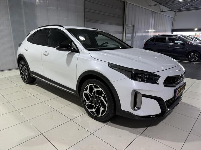 KIA Xceed GT-Line 1.5 T-GDI AUTOMAAT, Stoel en Stuur verwarming, Elektrisch verstelbare bestuurdersstoel met geheugenfunctie.