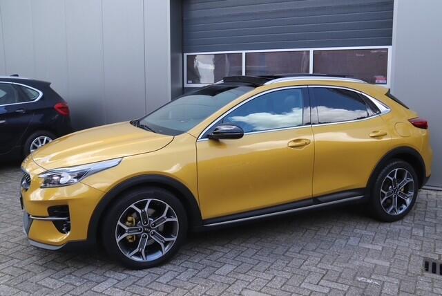 KIA Xceed 1.4 T-GDi DynamicPlusLine Automaat, Stoel & Stuurverwarmd, Camera, Cruise, Pano