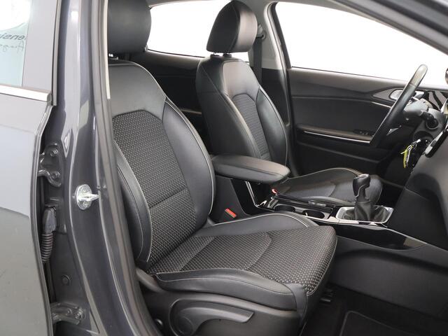 KIA Xceed 1.5 T-GDI MHEV DynamicLine | Trekhaak | Navigatie | Parkeercamera | Climate Control | Cruise Control |