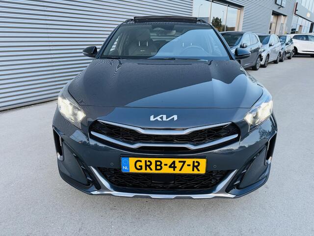 KIA Xceed 1.5 T-GDi GT-PlusLine Trekhaak | Panoramadak | All season banden | 10-2024 !!