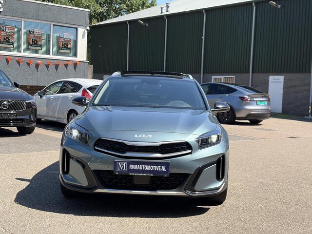KIA Xceed 1.6 GDi PHEV ExecutiveLine VAN: 25.900,- VOOR: 23.877,- UW WKVOORDEEL: 2.023,- | KIA GARANTIE T/M 2030 DEALER ONDERHOUDEN| FULL OPTION| MEM. STOEL| PANO| STOEL VENTILATIE | ELEKTRISCHE ACHTERKLEP| ACHTERBANK VERWARMD|