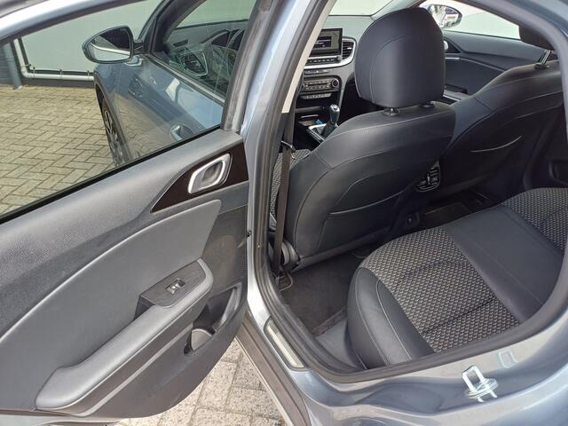 KIA Xceed 1.0 T-GDi DynamicPlusLine | STOEL + STUURWIEL VERW. | CAMERA | NAVI | CRUISE | APPLE CARPLAY / ANDROID AUTO | Wij bieden ook financiering mogelijkheden aan.
