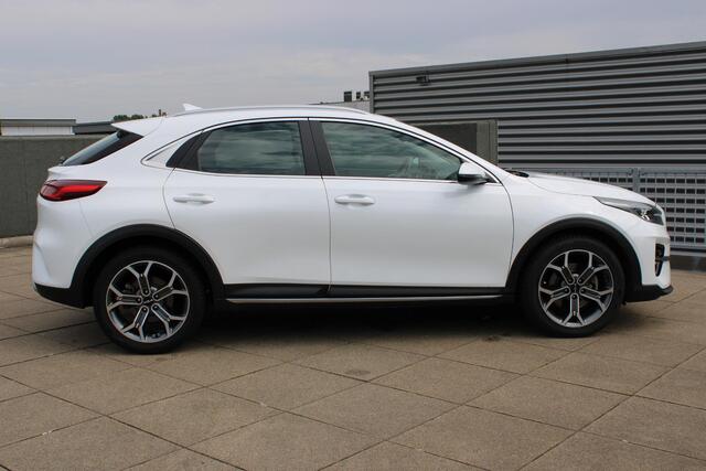 KIA Xceed 1.5 T-GDI MHEV DynamicLine NAVIGATIE, ACHTERUITRIJCAMERA, DEALER ONDERHOUDEN