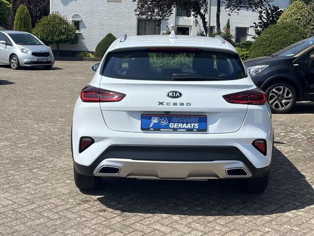 KIA Xceed 1.6 GDi PHEV DynamicLine l Cruise control, Camera, Stoel/stuur-verwarming, Half-leder, LED-verlichting.