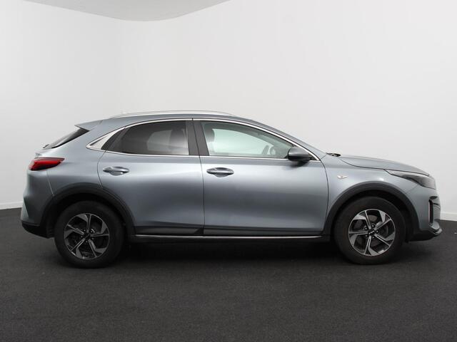 KIA Xceed 1.0 T-GDi 120pk ComfortLine Camera Navigatie Apple Carplay/Android Auto Climate Control Cruise control Lichtmetalen velgen