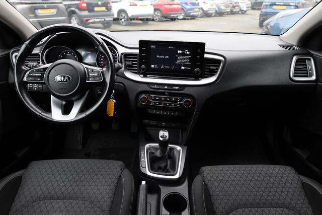 KIA Xceed 1.5 T-GDI MHEV DynamicLine STUUR/STOELVERW. CAMERA CARPLAY DAB CRUISE LANE-ASSIST CLIMA PDC 18''LMV ALL-SEASON!